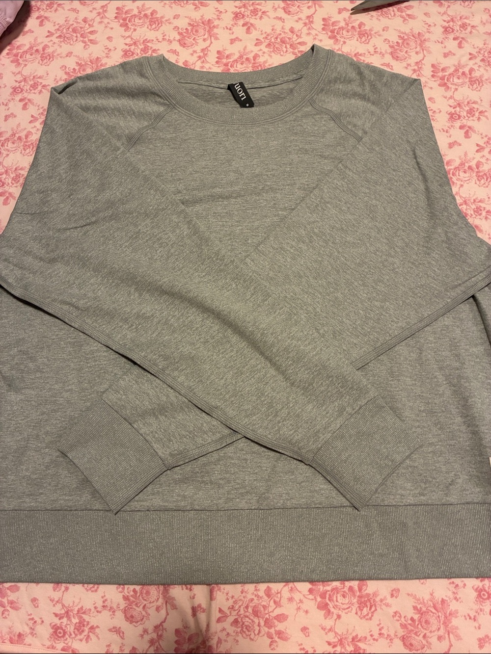 VUORI gray pullover